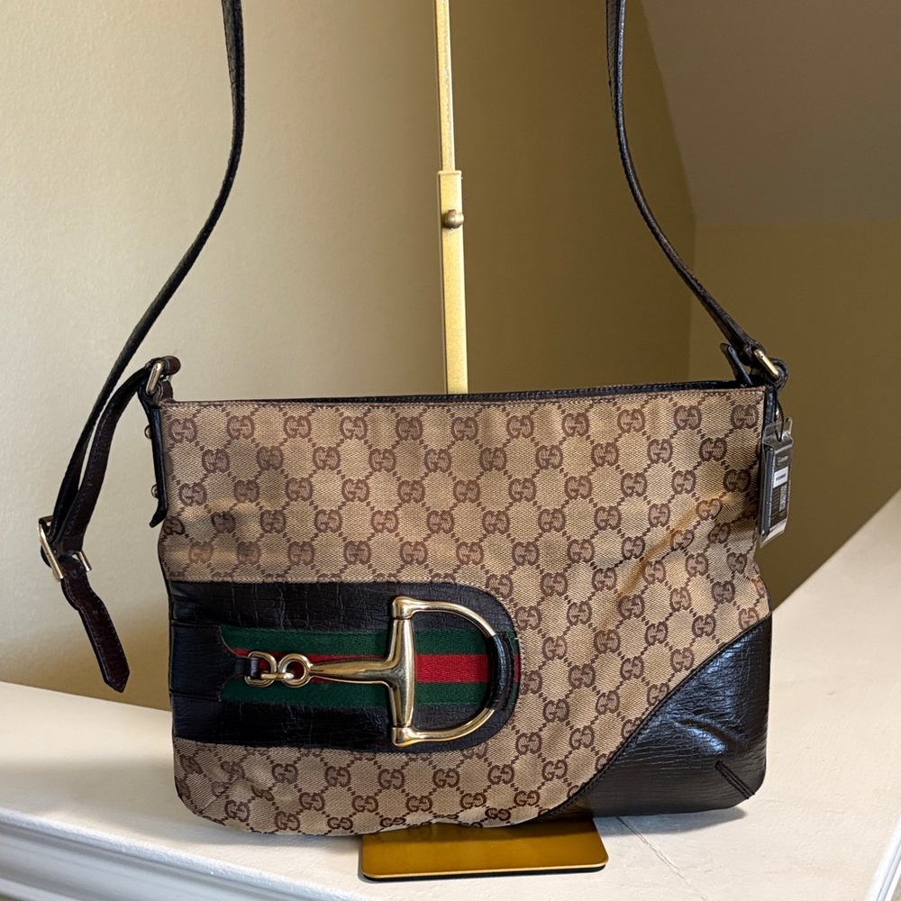 Gucci GG Canvas Horsebit Web Shoulder Bag - Brown